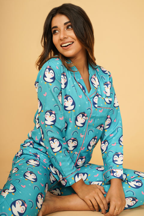 Cute Penguin Love Full Sleeve Pyjama Set